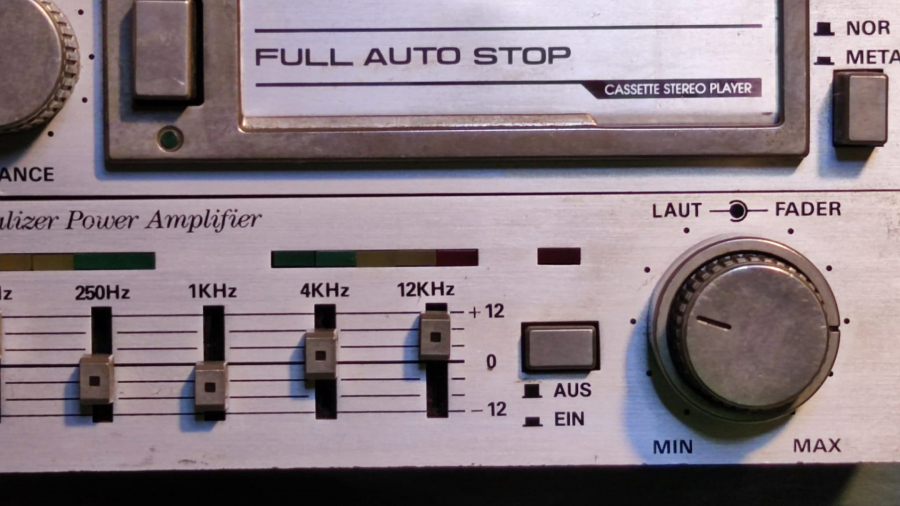 thumb1980 KOCH UND OVERBECK WEST GERMANY CAR RADIO ÜST ÜSTE VAYA YAN YANA DİZİLEREK KULLANILAN OTO SET ALAMİNYUM PANEL STEREO