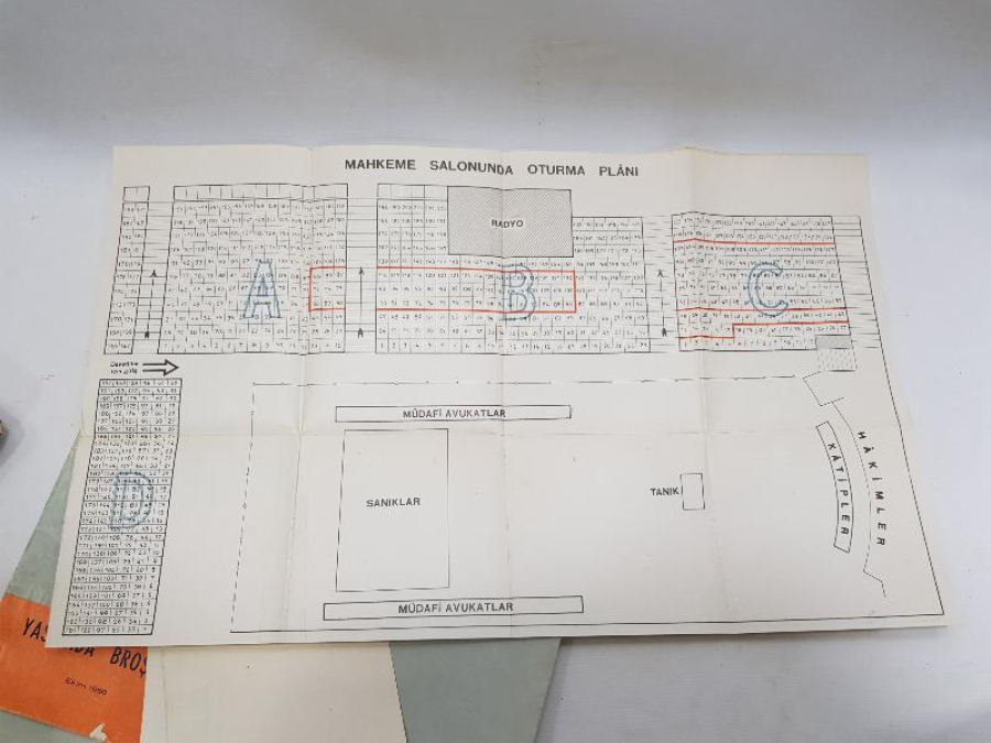 thumb1960 DARBESİ TÜM EKLERİYLE BİRLİKTE ÇOK NADİR YASSIADA BROŞÜRÜ